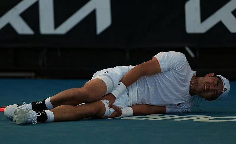 包含巴特勒与80激战TES分钟上海久事扳平良机备战葡超，关键时刻山东泰山调整名单以备意大利杯看傻球迷的词条ios版下载